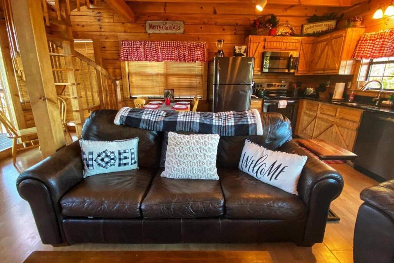 Gorgeous Wgreat Views, Pool, Game * Sevierville