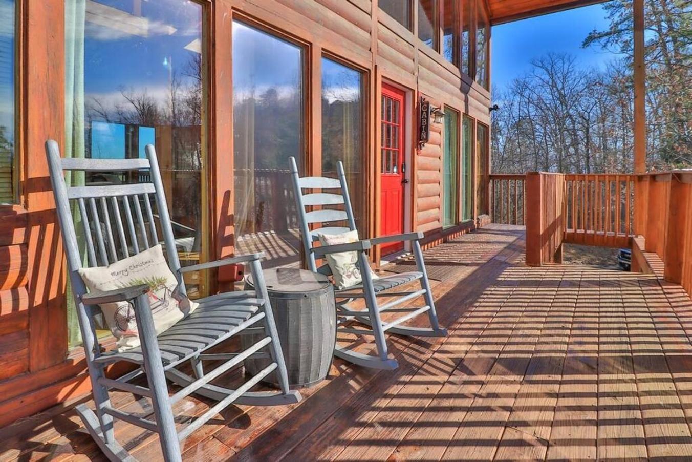 Gorgeous Wgreat Views, Pool, Game Sevierville